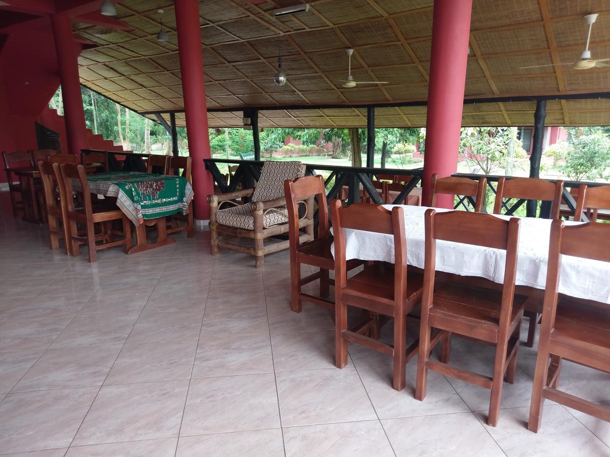 Big Foot Safari Lodge Wli Afegame Экстерьер фото